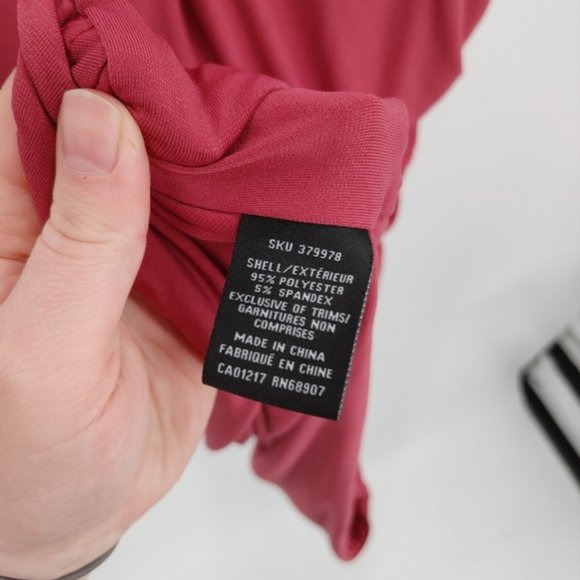 Le Chateau  asymmetrical dress - Picture 8 of 8